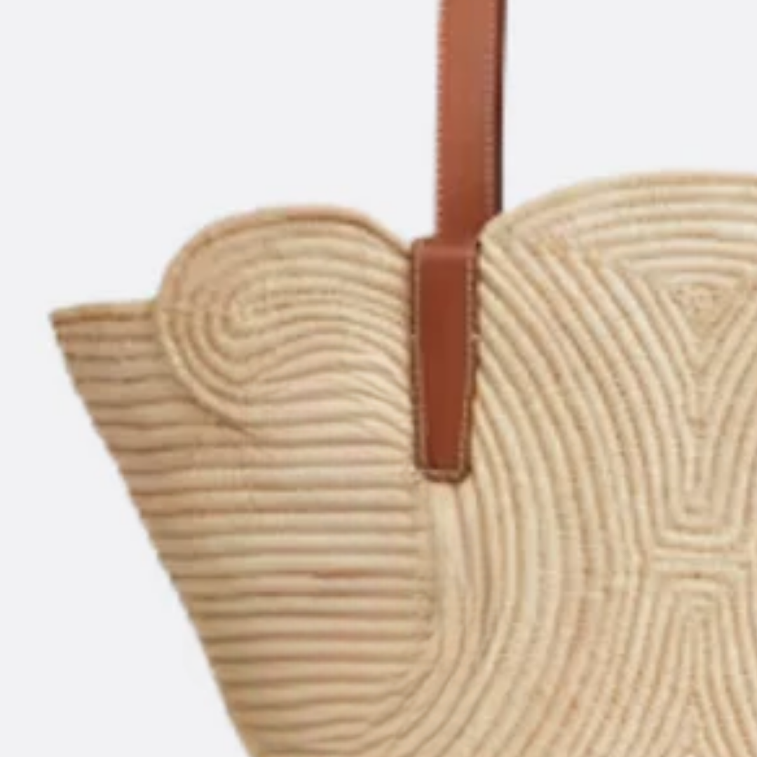 Tasche Cln Classic Kleiner Korb mit Geflochtenem Besatz aus Raffia & Kalbsleder