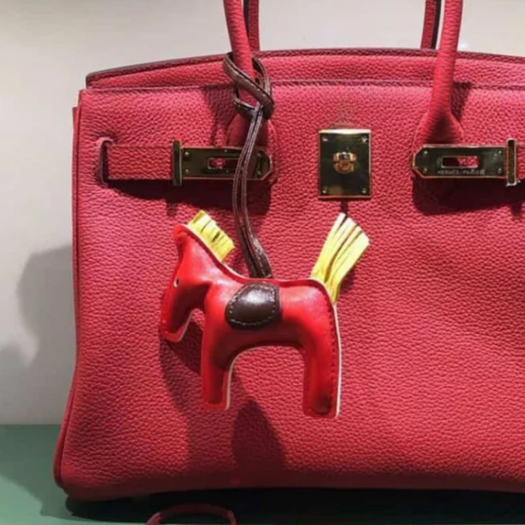 Tasche 30 Brk mit Goldbeschlägen in Rot