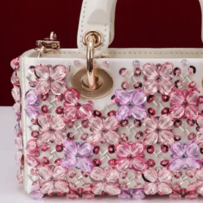 Tasche Lady Dj Micro – Weißes Kalbsleder mit Rosa Blumenstickerei & Strass